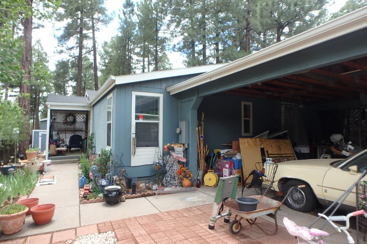 Manufactured home in Flagstaff, AZ purchased by We Buy Mobile Homes Arizona with a lease-back to the owner